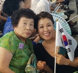 [SHOT!] 홍지민, 광복절에 애국가 제창 “독립운동가 아버지 그리워”