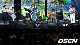 [사진]송소희X두번째달의 콜라보 무대