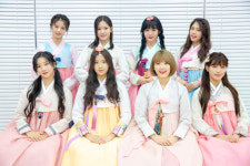 네이처, 데뷔 첫 추석 어여쁜 한복 자태..귀향길 조심히 다녀오세요 [Oh!쎈 컷]