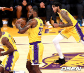 [사진]레이커스 르브론, 다들 달리라고