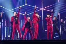 우리는 댄스가수 명불허전 젝스키스, 4인조로도 빛난 수정(ft.컴백예고)[종합]