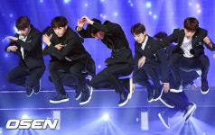 [사진]더맨블랙,열정적인 점프~
