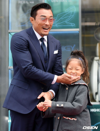 [사진]추성훈,'우리 사랑이 많이 컸죠?'