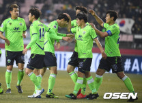 '이동국-한교원 1골-1도움' 전북, 베이징 3-1 완파... 시즌 마수걸이 승