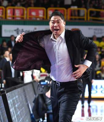 [사진]현주엽 감독, '열받네 진짜'