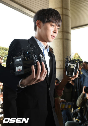 박유천, 마약혐의 경찰 출석..