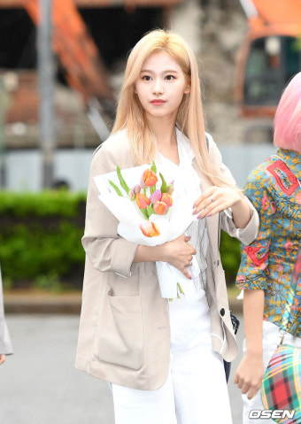 [사진]금발 여신 사나