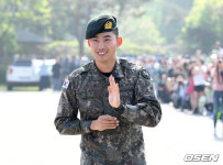 [사진]옥택연,멋진 모습으로 만나요