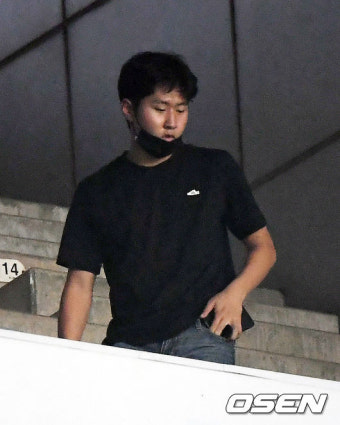 [사진]이강인,'K리그 수원-경남전 직관'