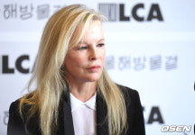 [사진]동물권 입장 밝히는 할리우드 배우 킴 베이싱어
