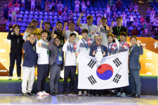 남자 사브르, 역대 최초 세계선수권 단체전 3연패 위업