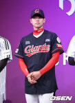 돌고 돌아 좌완 수집 롯데, 외면할 수 없던 현실과 미래