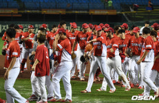 [사진]KIA,'한화에 6-5 신승'