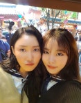 마마무 화사x휘인, 중학교 때 교복입고 애교 발산[★SHOT!]