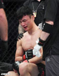 [사진]TKO 패배 아쉬워하는 최두호(UFC)