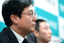 [사진]황선홍 감독, 대전하나시티즌 1대 사령탑