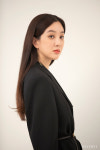 시크X멋쁨 정려원, 스타일 아이콘다운 화보 비하인드 컷 공개[Oh!쎈 컷]