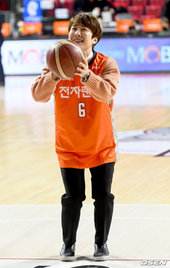 [사진]시투하는 한승희(전 먼데이키즈)