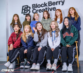 [사진]이달의 소녀,연습실 챌린지