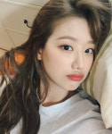 숨멎 침대셀카 에이프릴 나은, 뷰티MC의 인형美 [★SHOT!]