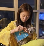 김새론, 슬기로운 집사+집콕생활..야경 뷰가 호텔급 [★SHOT!]