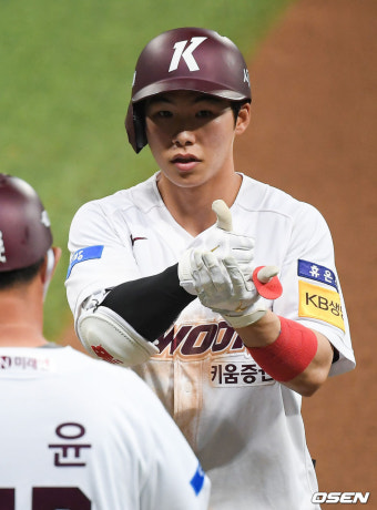 [사진]김혜성,'3안타 경기 완성'