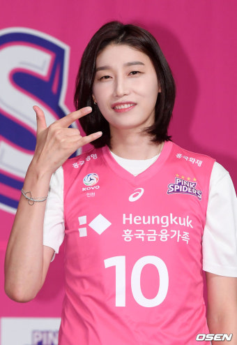 어차피 우승은 흥국생명? 김연경 “뚜껑 열어봐야 알죠” [오!쎈 현장]