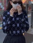 강민경, 김밥 사가는 모습도 화보..얼굴 다 가려도 연예인 포스 [★SHOT!]
