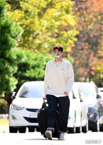 [사진]송범근, '가을남자'