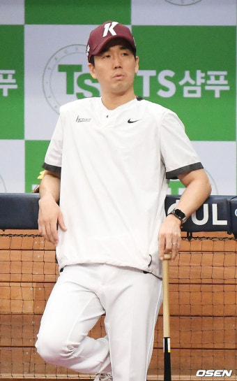 ‘손혁 감독 사퇴’ 김창현 대행 “구단 입김? 걱정하지 말라고 들었다” [고척 톡톡]