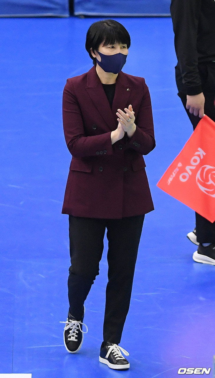 이도희 감독, 이란 U-23 여자대표팀 새로운 도전에 도전