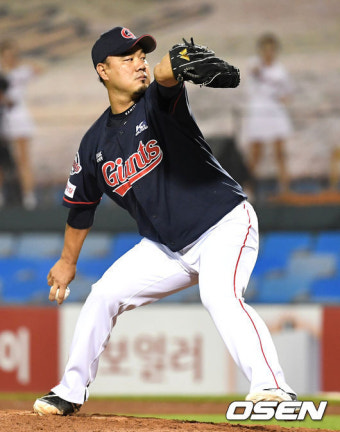 '방출 명단'에 빠진 송승준, 현역 연장 vs 명예 은퇴의 기로