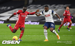 무리뉴 하프타임 교체 결정에 격노 오리에, 전반 종료 후 경기장 떠났다