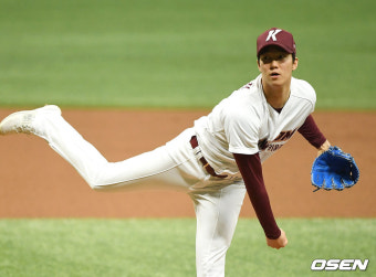 ‘선발투수 재도전’ 안우진, 올해는 선발진 안착할까…롯데 김진욱과 맞대결