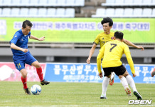[사진]경기 치르는 GRS-FC청룡