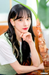 [사진]우주소녀 더 블랙 설아, 비밀스런 투톤 헤어