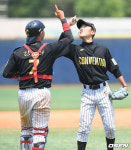 [사진]컨벤션고 이승한-강산 배터리,우승을 향해