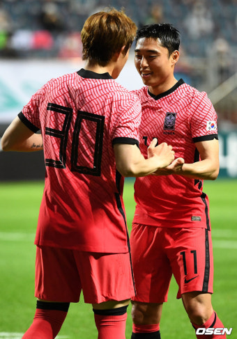 [사진]이동준, '이동경과 골 기쁨을'