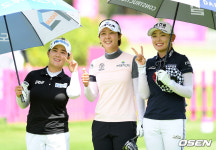 [사진]김세은-박지영-현세린,미소와 함께 출발해요