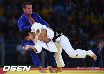 ‘3연속 연장전에서 이겼다 유도 안창림, 준결승 진출 
