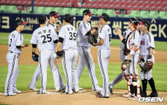 [사진]LG, SSG 상대로 4-0 완승