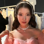 아이유 1억뷰 축하…엄지공주 비주얼 [★SHOT!]