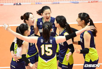 현대건설, GS칼텍스 3-0 격파하고 우승…KOVO컵 최다 우승 타이 [의정부 리뷰]