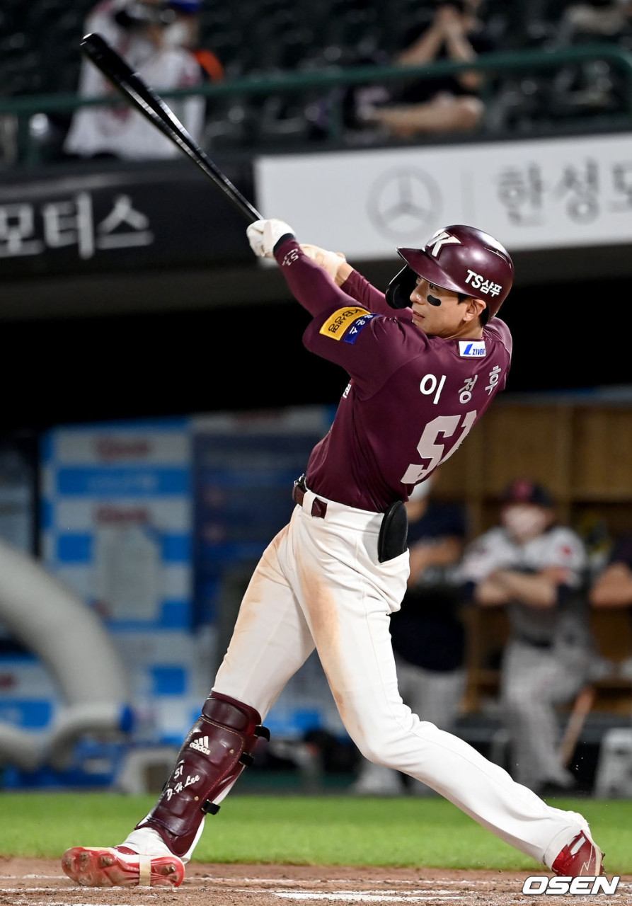 이정후, 1번 타자 복귀 후 5경기 만에 멀티히트 기록, 자이언츠 패배
