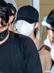 [사진]방탄소년단(BTS) 지민,모자 완전히 눌러쓰고