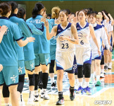 [사진]신한은행-하나원큐,사력을 다한 양 팀