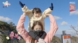 이시영, 16kg 아들 업고 북한산 등반→남편 식당서 한우 폭풍 먹방 (‘전참시’)[종합]