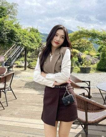 조이, 공개 열애하더니 더 예뻐져…'크러쉬'는 좋겠네
