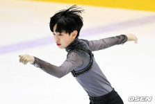 [사진]프리 연기 펼치는 이재근