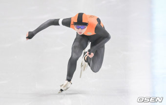 [사진]1500M 1위 정재원,'직선코스 엄청난 스피드'